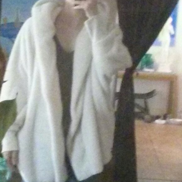 Hooded Faux Shearling/ Sherpa/Teddy Coat - Picture 14 of 14